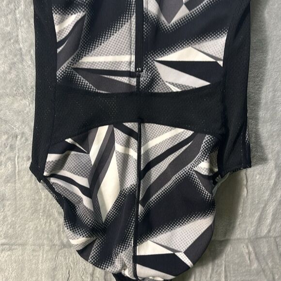 Nike Black Gray Racerback One Piece Swim Suit Zipper Closure Mesh Detail Size 6 - Picture 7 of 10